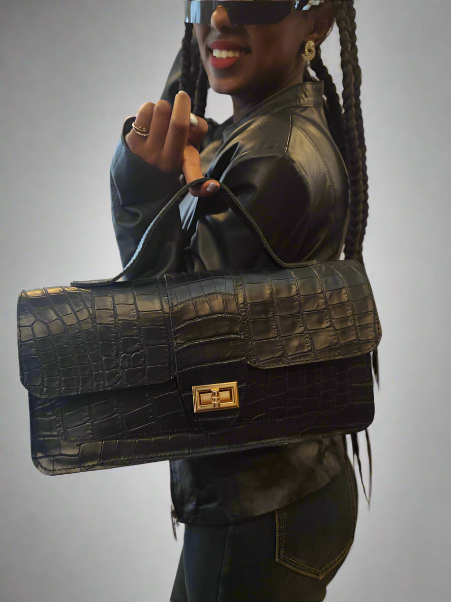 Ladies Clutch Bag – Elegant, Compact & Stylish for Special Events